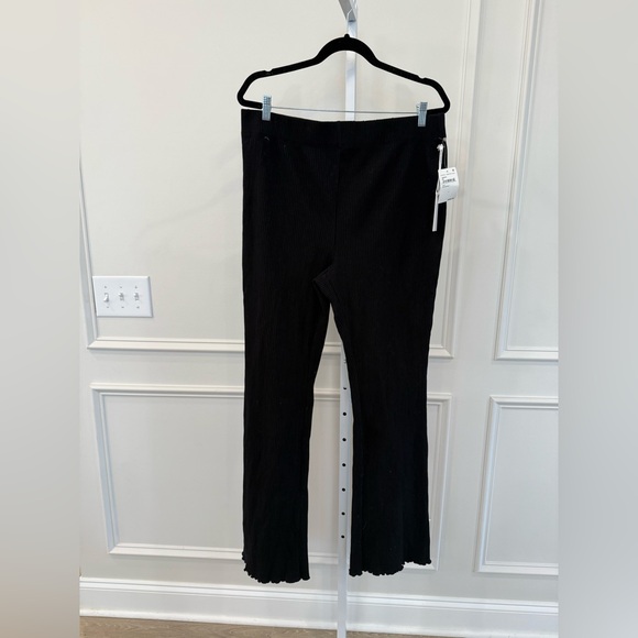 NWT Good American Black Ribbed Flared Pants - Picture 1 of 9